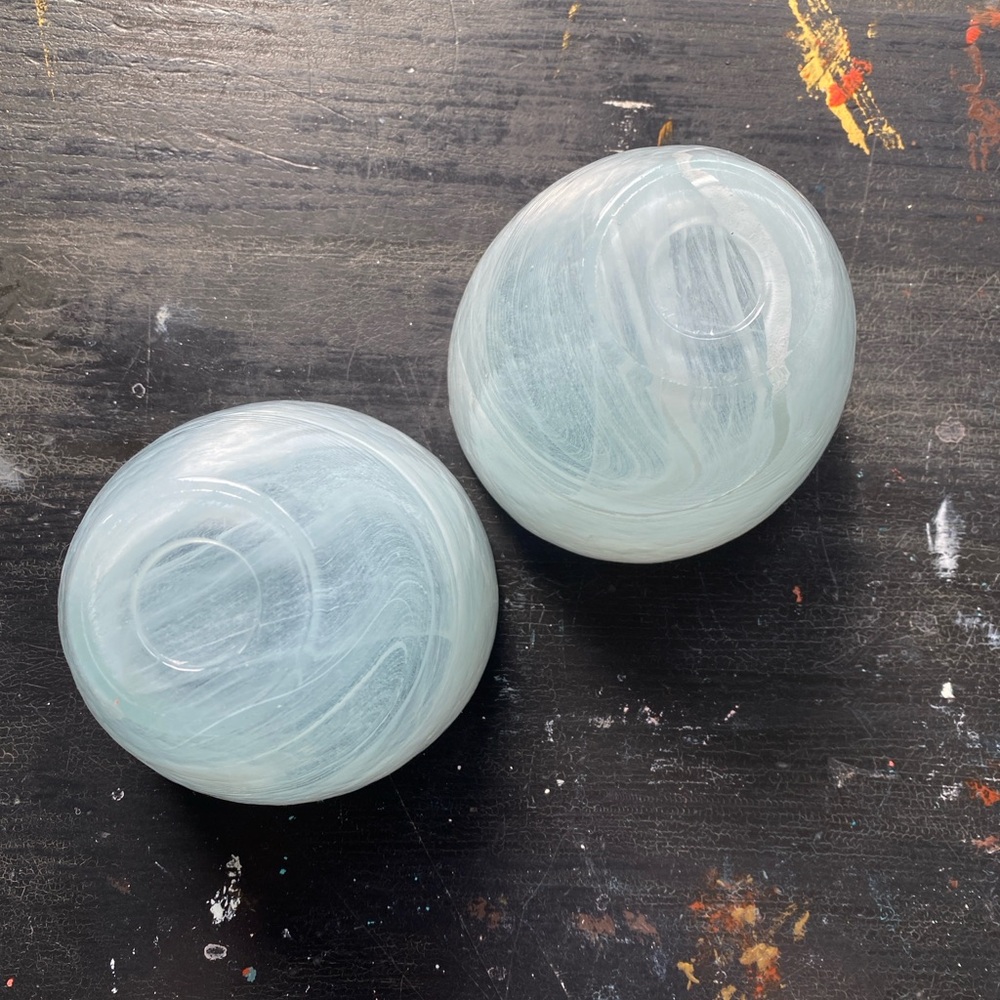 blue glass cups - Picture 6 of 7